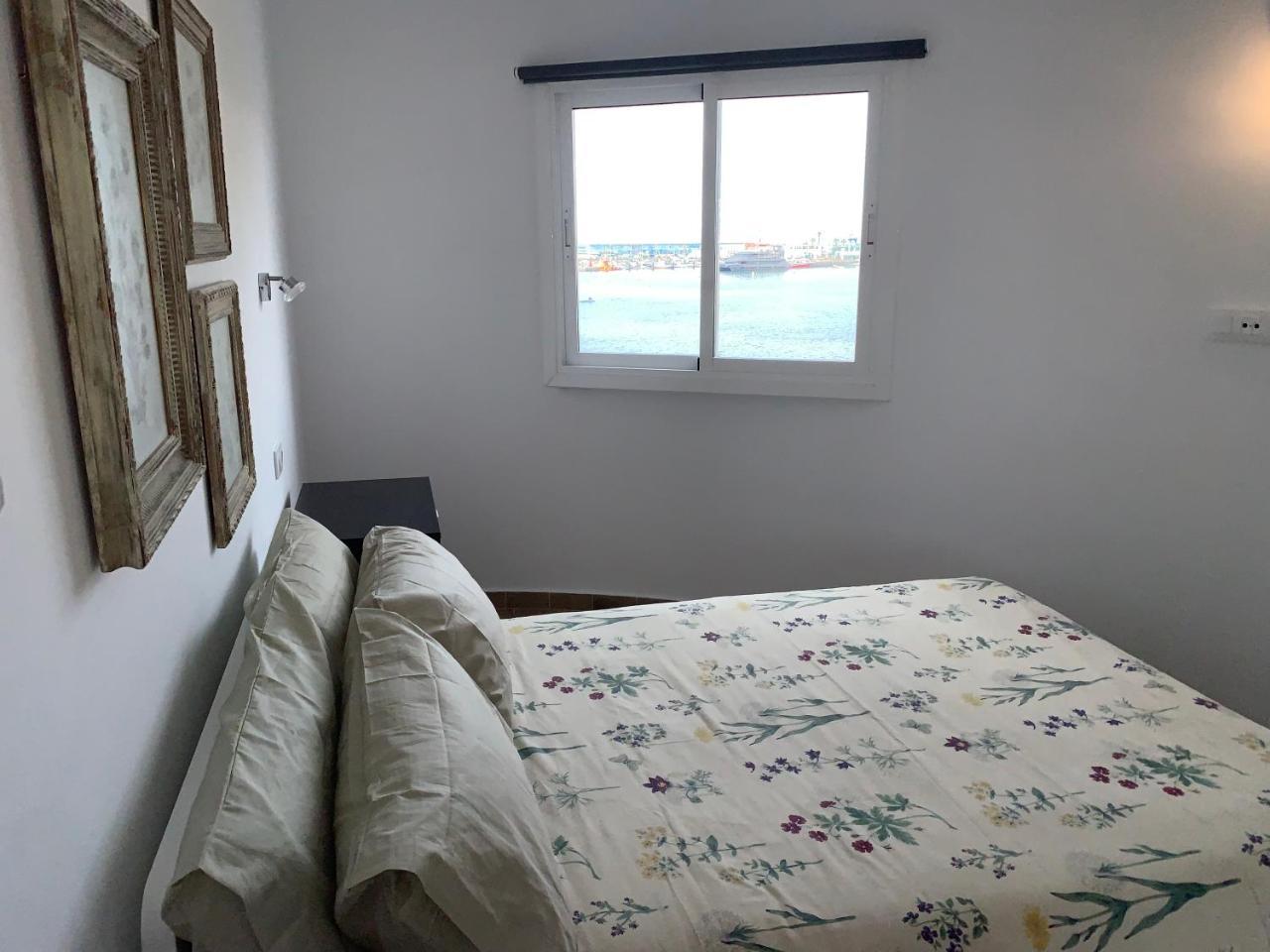 Paseo Maritimo, Los Cristianos Over The Sea Free Wifi 아로나 외부 사진